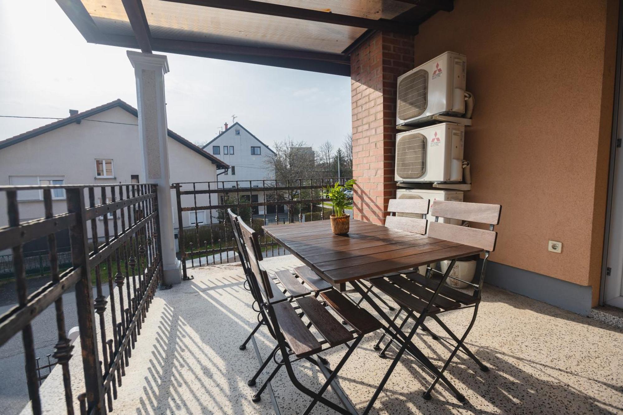 Vila Klara Apartments Ljubljana Ngoại thất bức ảnh