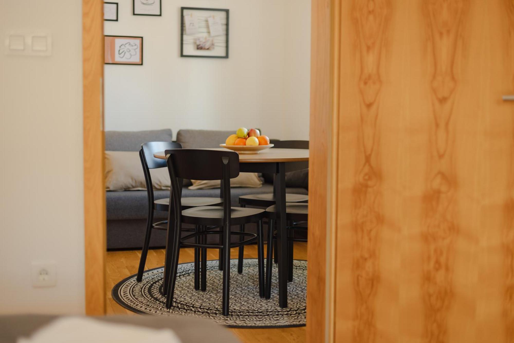 Vila Klara Apartments Ljubljana Ngoại thất bức ảnh